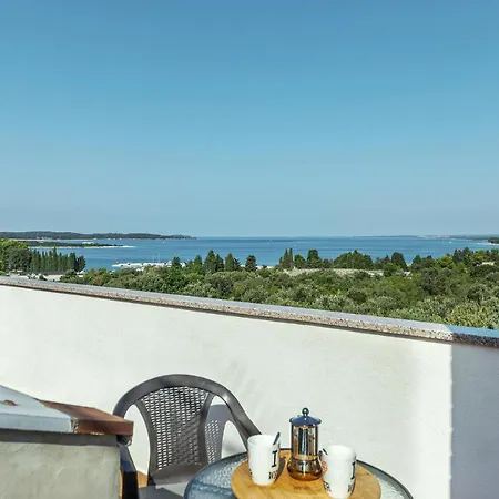 Amazing In With Kitchen Apartmán