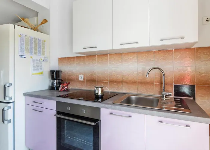 Amazing In With Kitchen 아파트 풀라